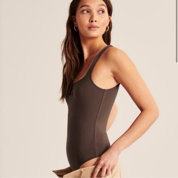Soft A&F collection bodysuit - Picture 2 of 5